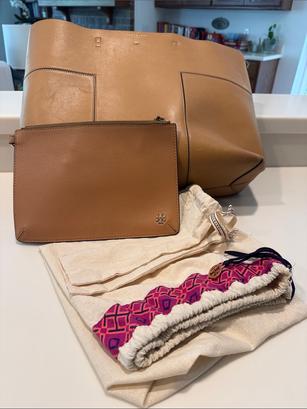 Tory Burch Camel Leather Tote with Matching Pouch w/ dust bags